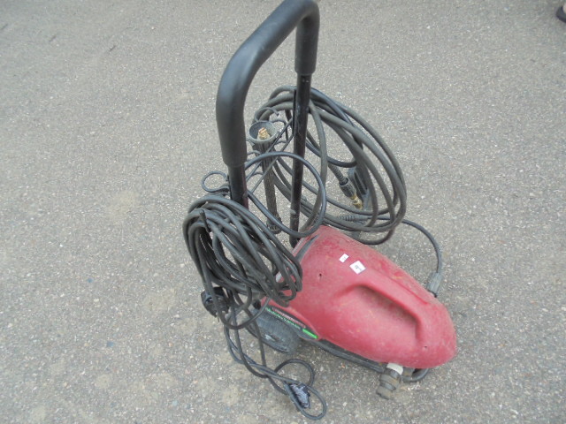 lot 9 image: Electric Pressure Washer