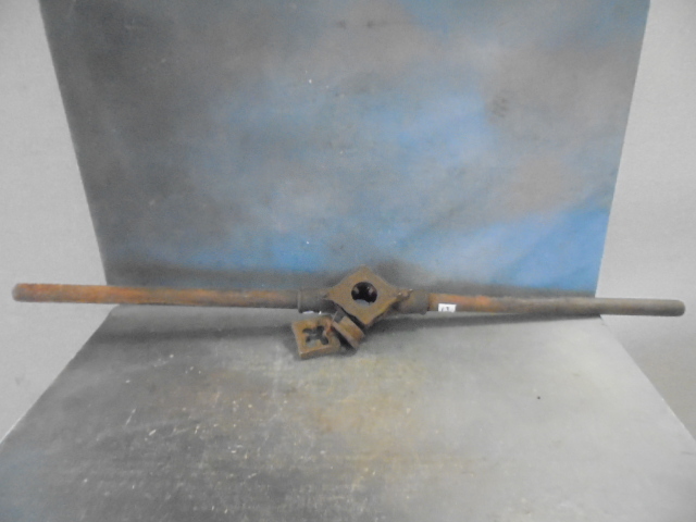 lot 13 image: Pipe Threader