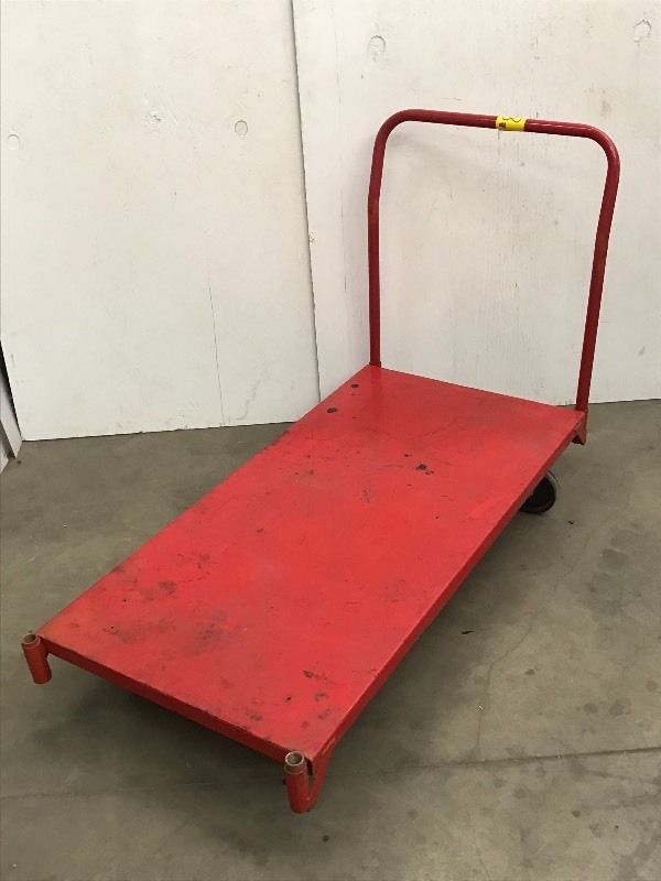 lot 8 image: Dayton Warehouse Cart