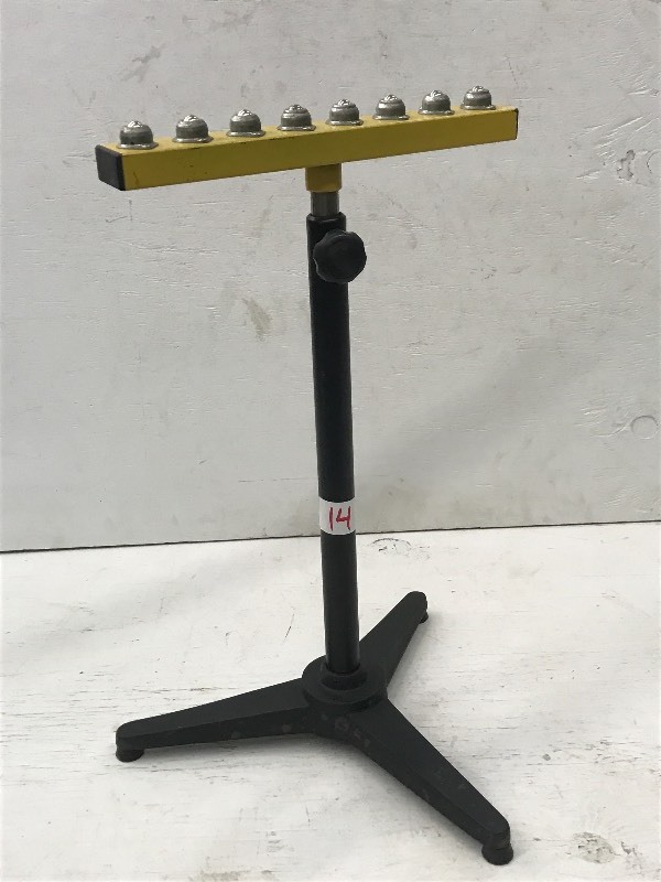 lot 14 image: Steel Roller Guide