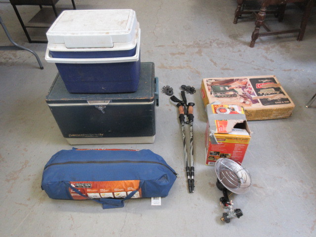 lot 126 image: CAMPING ACCESSORIES