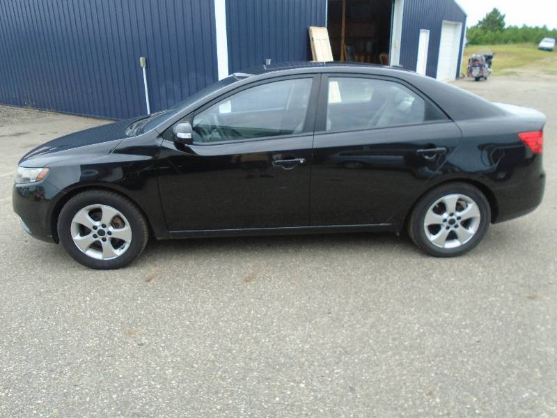 lot 1 image: 2010 Kia Forte EX