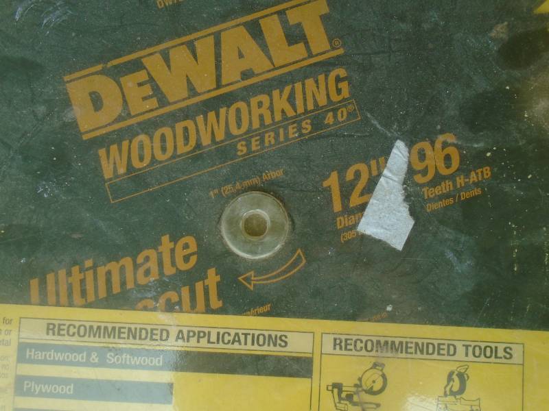 lot 20 image: DeWalt 12 Saw Blade