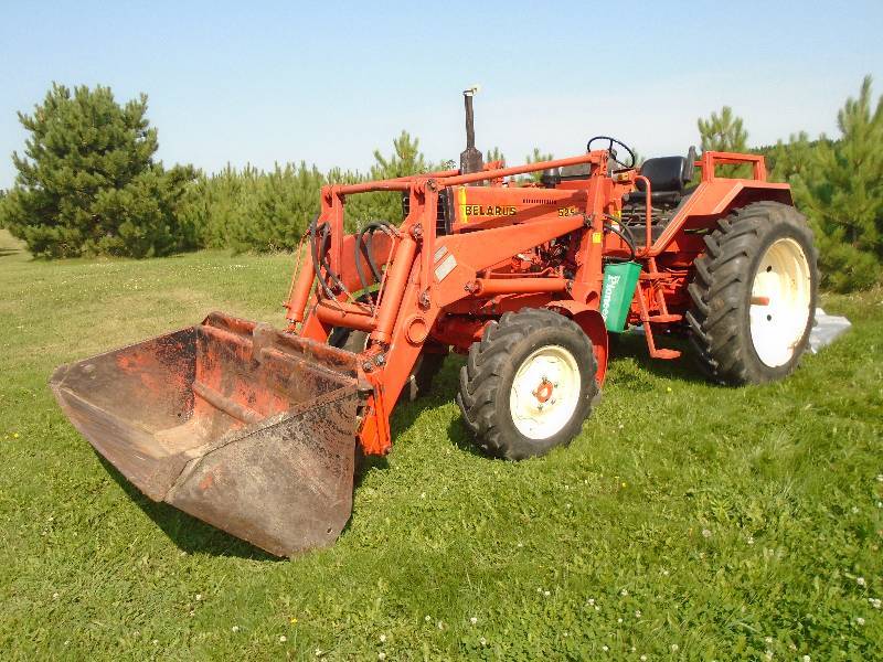 1980s Belarus 525 Tractor
