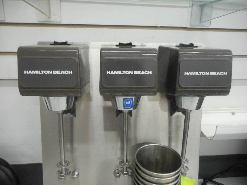 lot 7 image: Commercial MaltMilkshake Machine