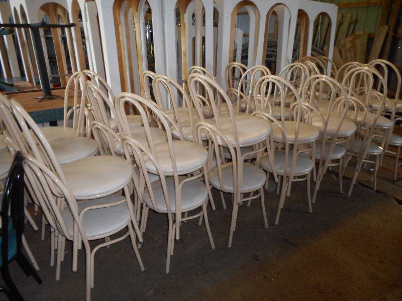 lot 21 image: Restaurant Chairs