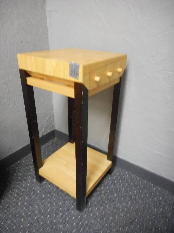 lot 109 image: Butcher Block