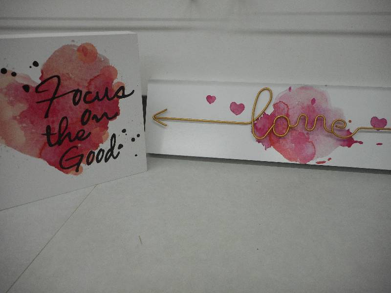 lot 38 image: Home Decor