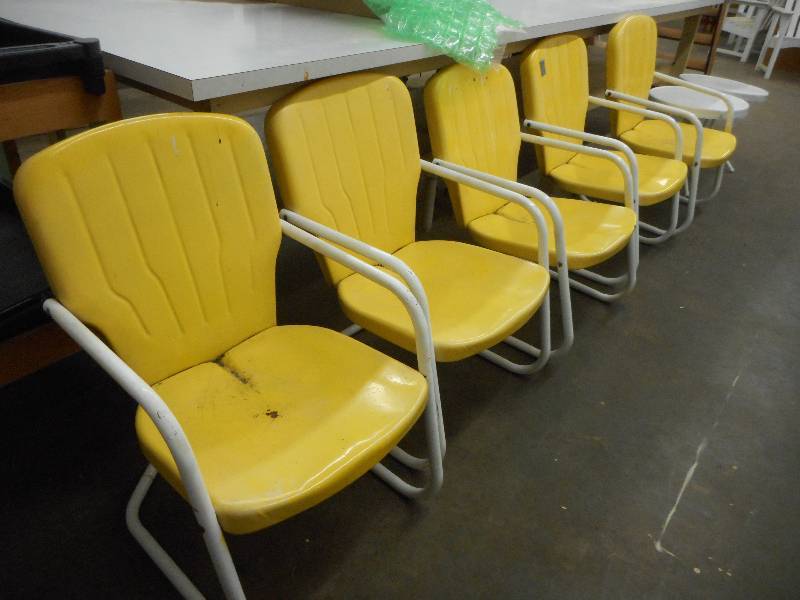 lot 48 image: Outdoor Chairs