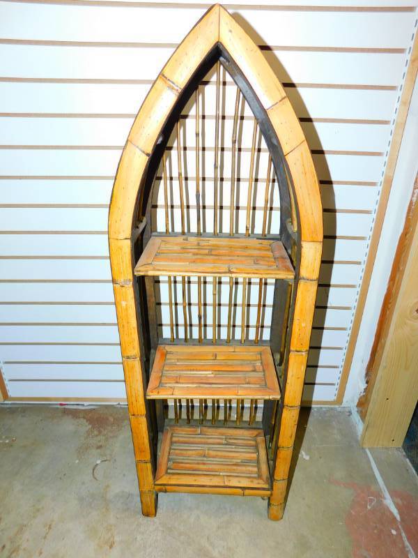 lot 19 image: Three Shelf Boat Shaped Cabinet