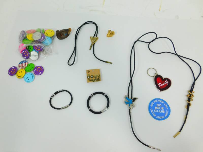 lot 39 image: Miscellaneous Items