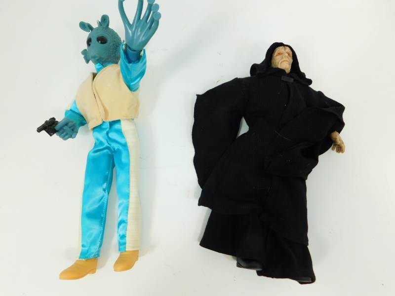 lot 62 image: Two Star Wars Characters