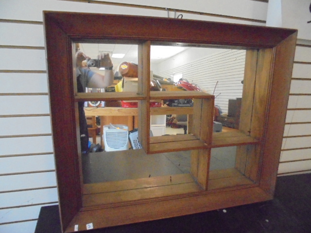 lot 3 image: Decorative Mirror