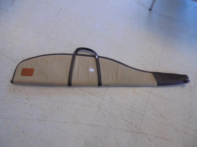 lot 9 image: Browning Padded Gun Case
