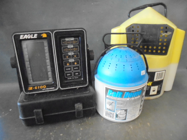 lot 27 image: Eagle LCG Recorder and Bait Buckets