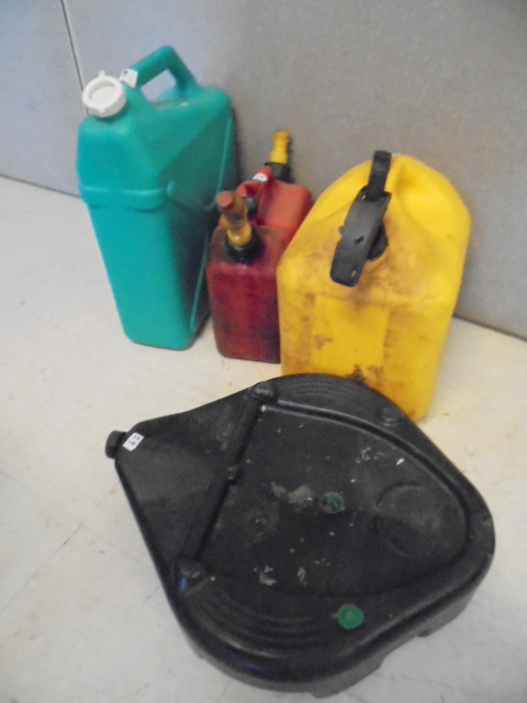 lot 59 image: Fuel Cans, Oil Pan and Water Container