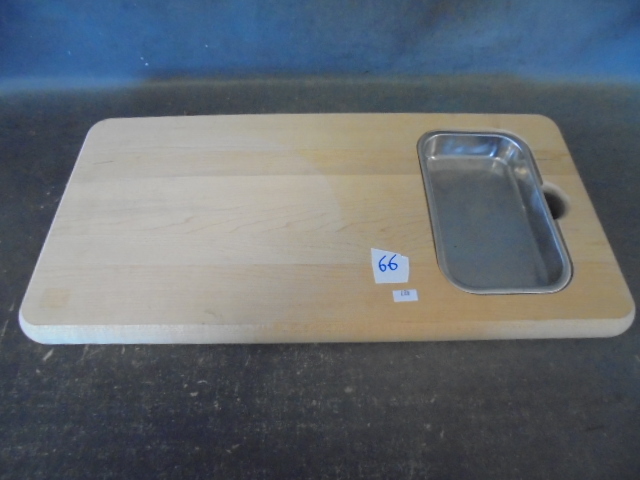 lot 66 image: Cutting Board with dish insert