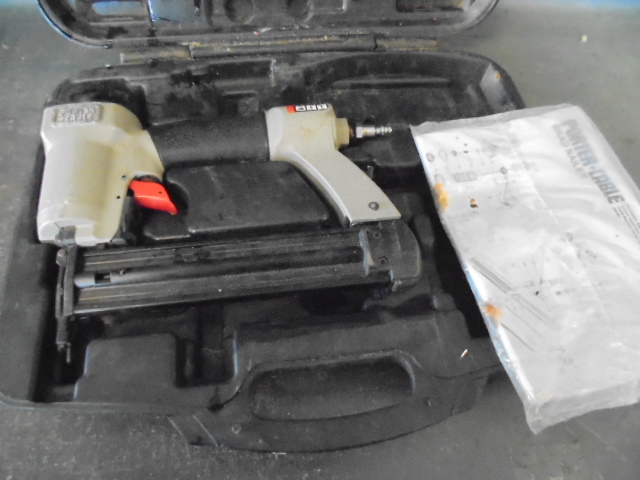 lot 80 image: Pneumatic Brad Nailer