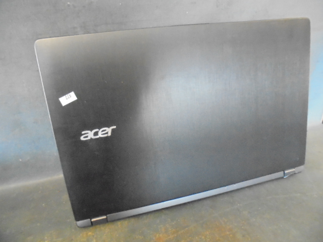 lot 85 image: Laptop Computer