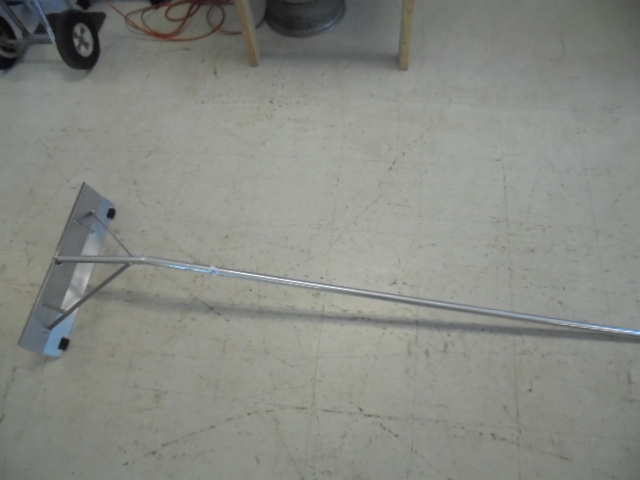 lot 96 image: Snow Rake