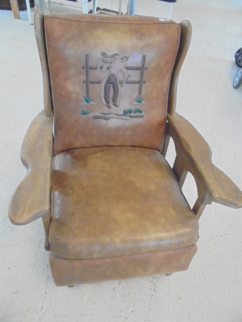 lot 114 image: Vintage Rocking Chair