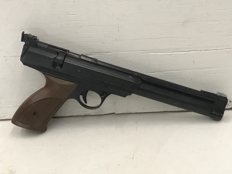 lot 7 image: Daisy Model-717 Powerline Pellet Gu...