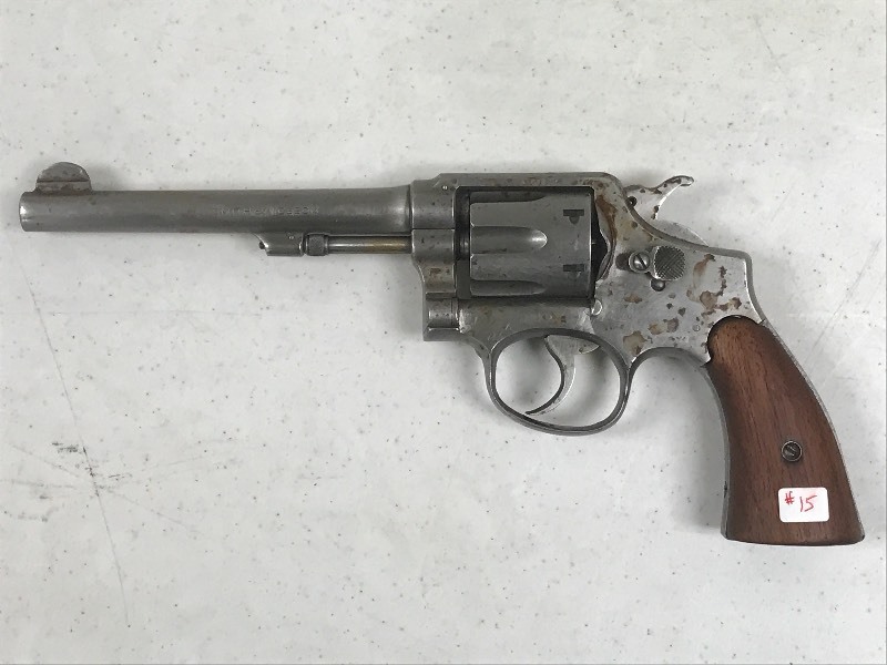 lot 15 image: Smith & Wesson Revolver