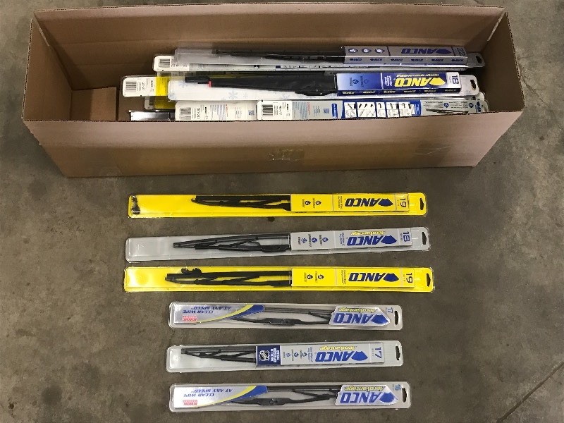 lot 29 image: Box Of New Windshield Wipers