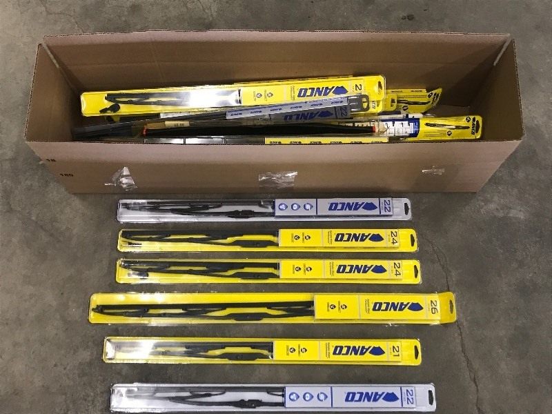 lot 31 image: Box Of New Windshield Wipers
