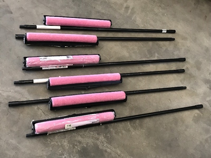 lot 32 image: (6) Driveway Coating Tools