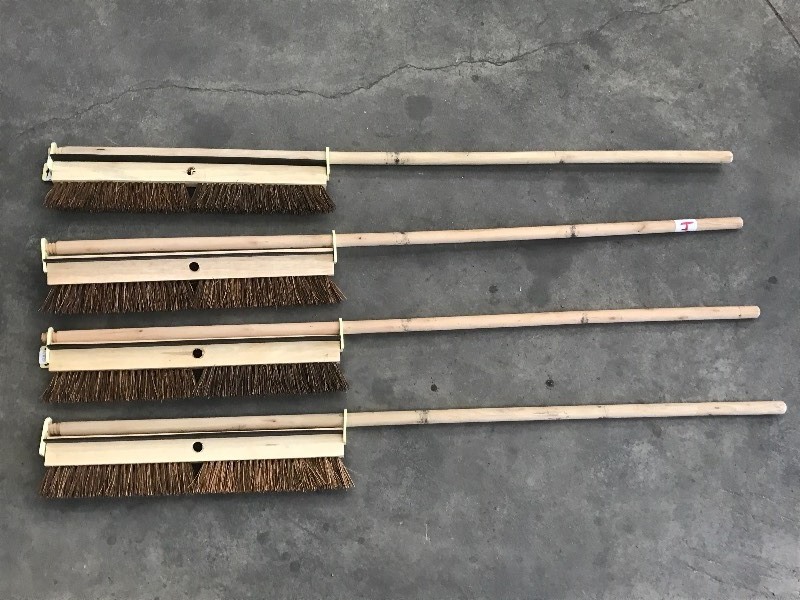 lot 34 image: (4) Driveway Coating Tools