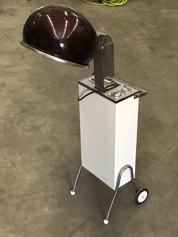 lot 41 image: Commercial Salon Hair Dryer
