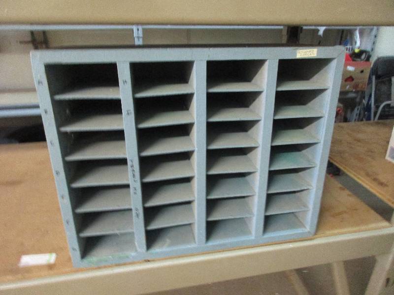 lot 26 image: Organizer