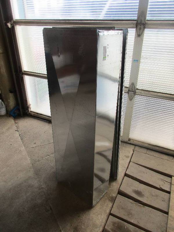 lot 32 image: 48L Ductwork