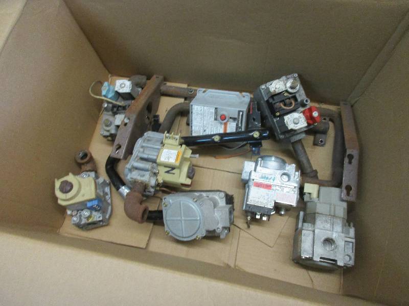 lot 40 image: Gas Valves