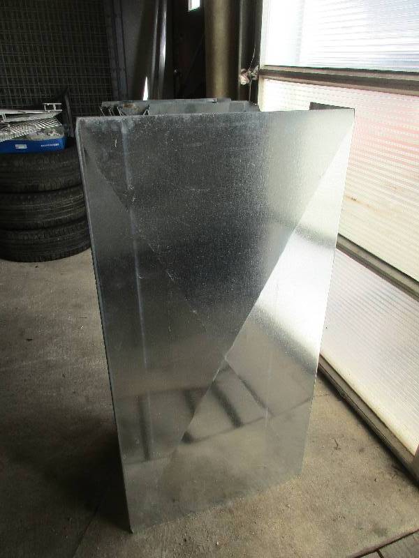 lot 48 image: Ductwork pieces