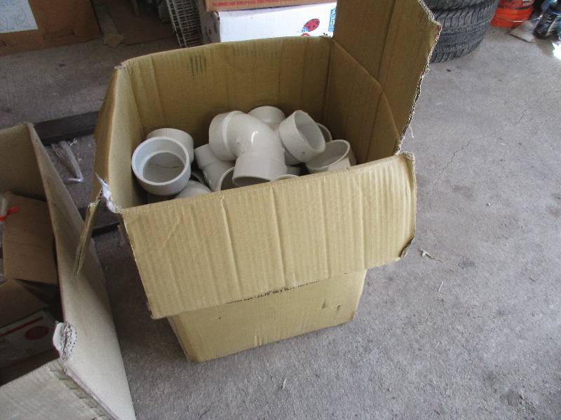 lot 90 image: 3 pvc 90s