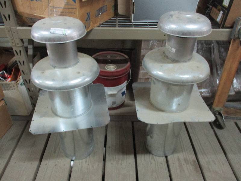lot 129 image: Exhaust Hoods