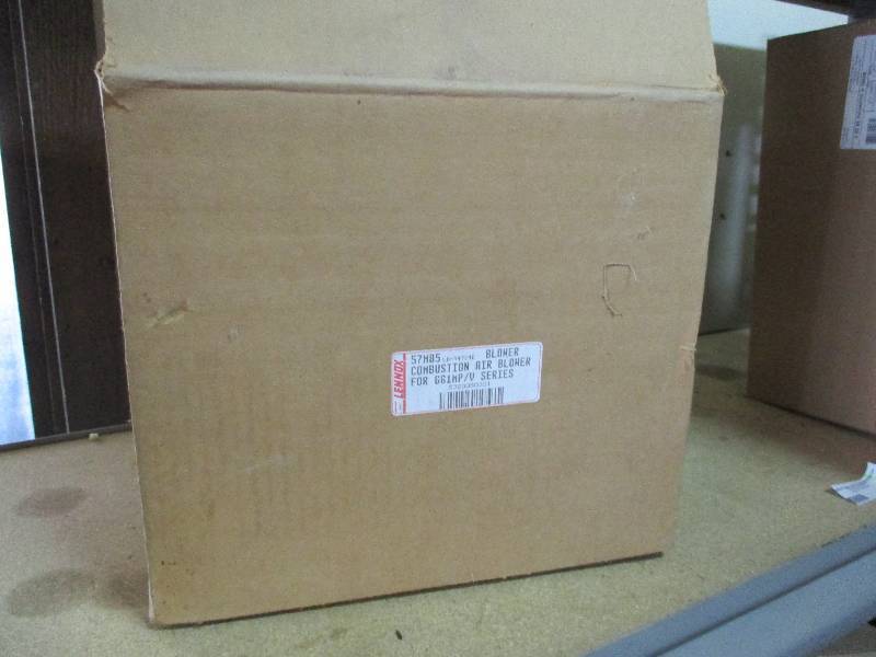 lot 143 image: New Lennox G61MPV blower motor