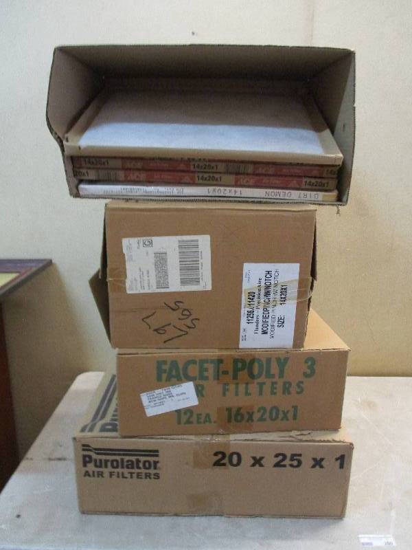 lot 200 image: Air Filters