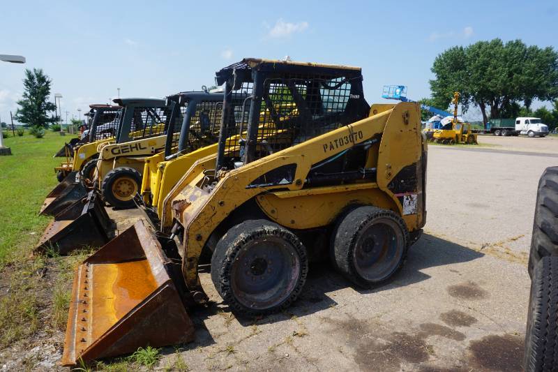 lot 2 image: 2005 Cat 246B Bobcat Skid Loader Skid Steer