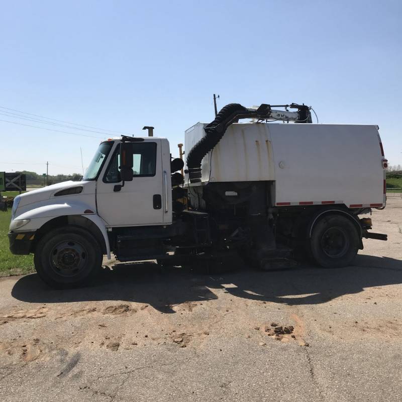lot 8 image: 2003 International 4300 Commercial Street Sweeping Truck