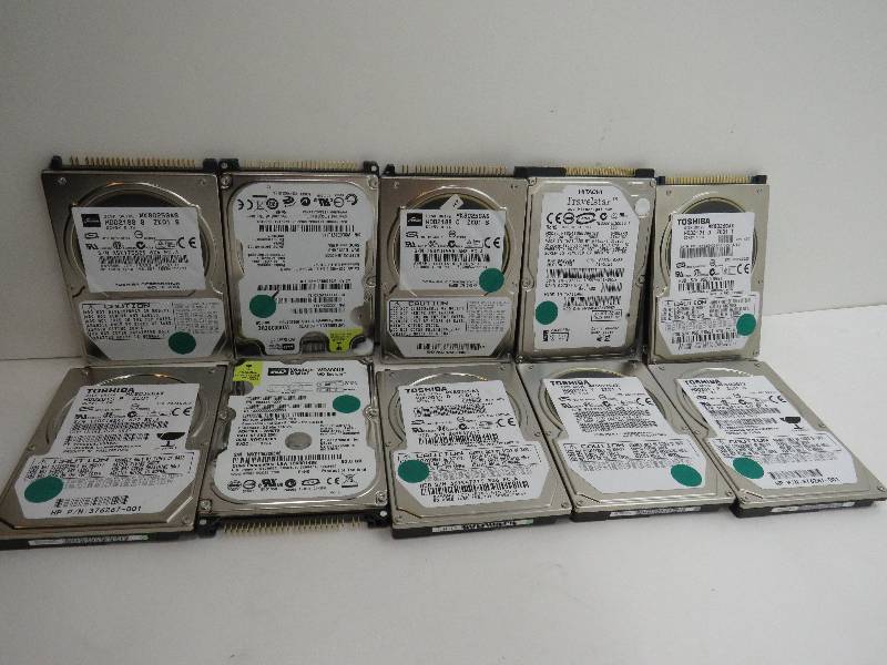 Lot of 10 IDE 80GB hard drives