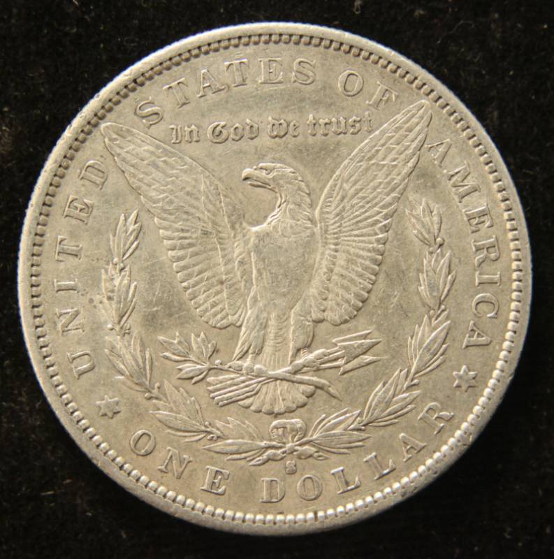 lot 09 image: 1890-S MORGAN SILVER DOLLAR XF45