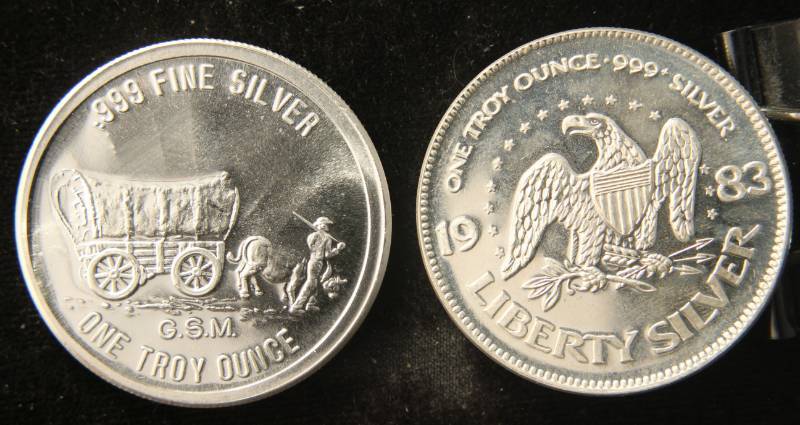 lot 23 image: 2 TROY OZ. (2 X 1oz) .999 FINE SILVER ROUNDS AS PICTURED