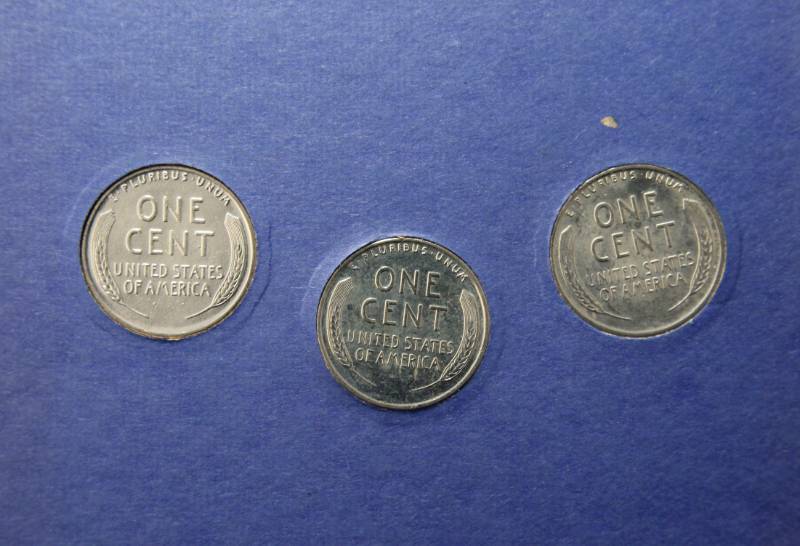 lot 37 image: US WWII WARTIME STEEL CENT SET 1943, 1943-D, 1943-S LITTLETON