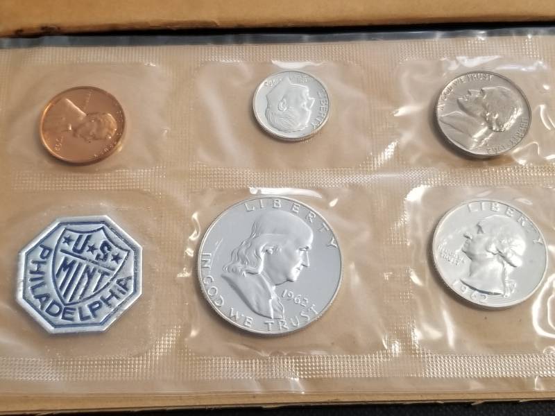 lot 22-A image: 1962 US PROOF SET IN ORIGINAL PACKAGING