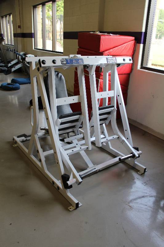 lot 253 image: Hammer Strength Unilateral Press