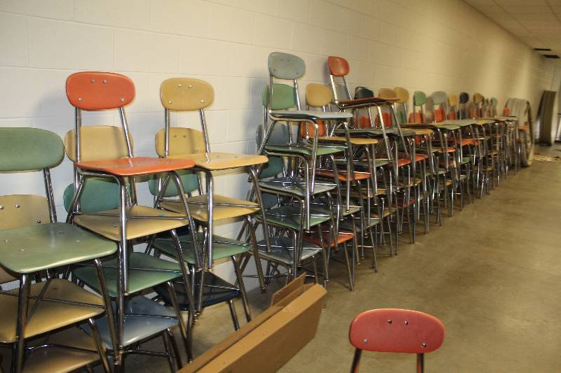 lot 284 image: Lot of (10) Chairs