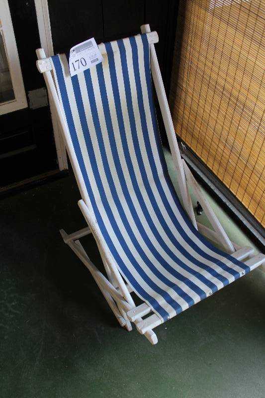 lot 170 image: Folding Hammock Chair